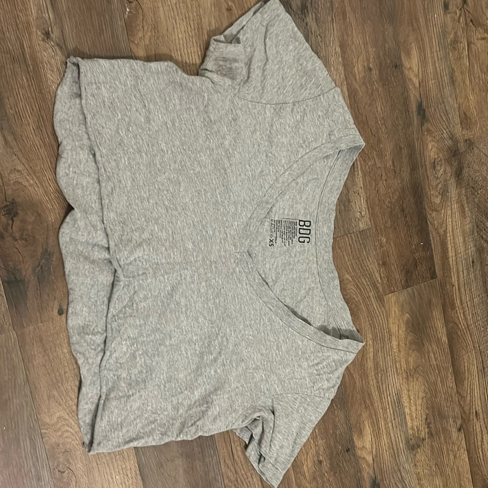 urban outfitters cropped tee